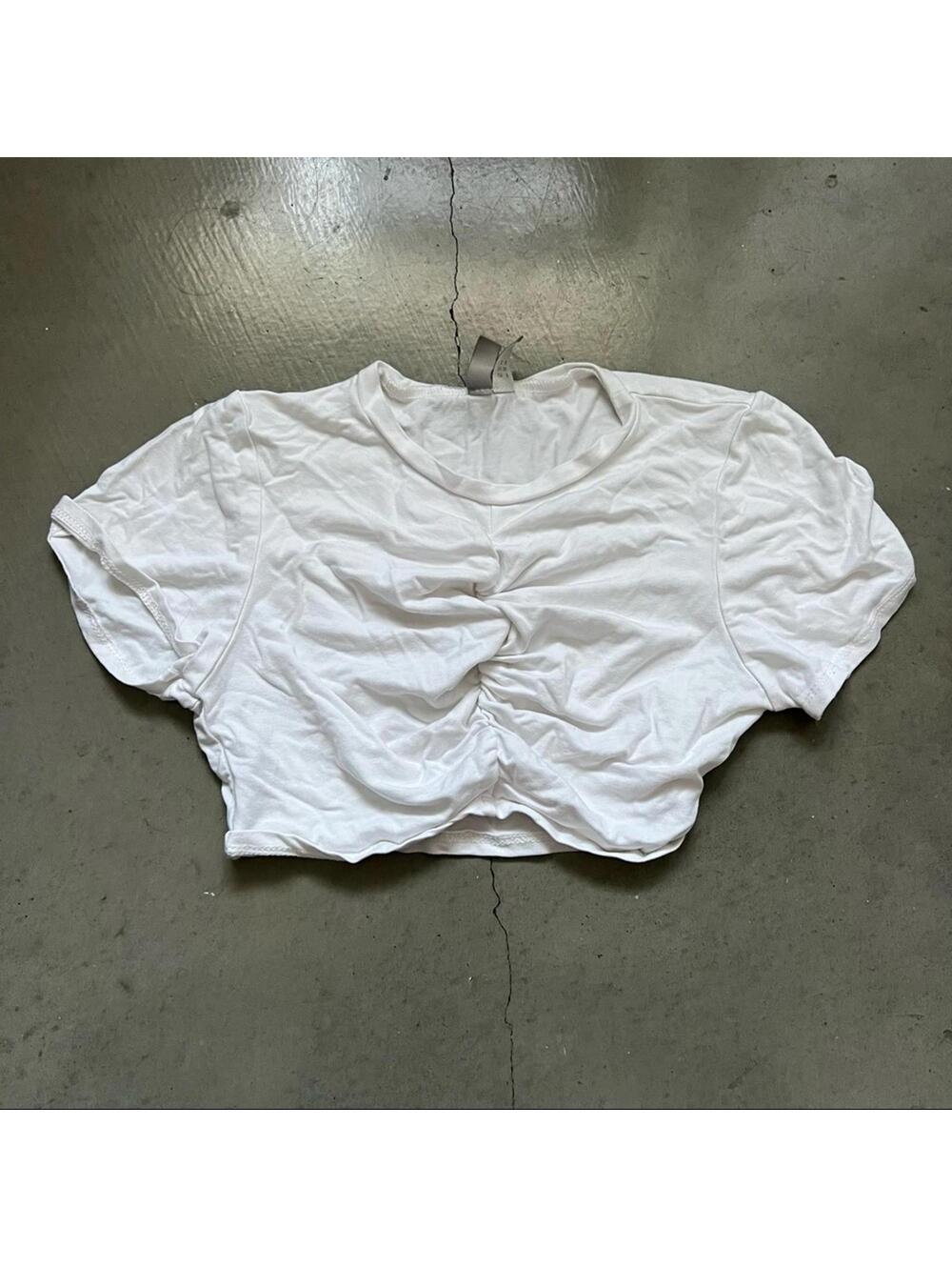 ASOS Design / Ruched Front Crop Top / White